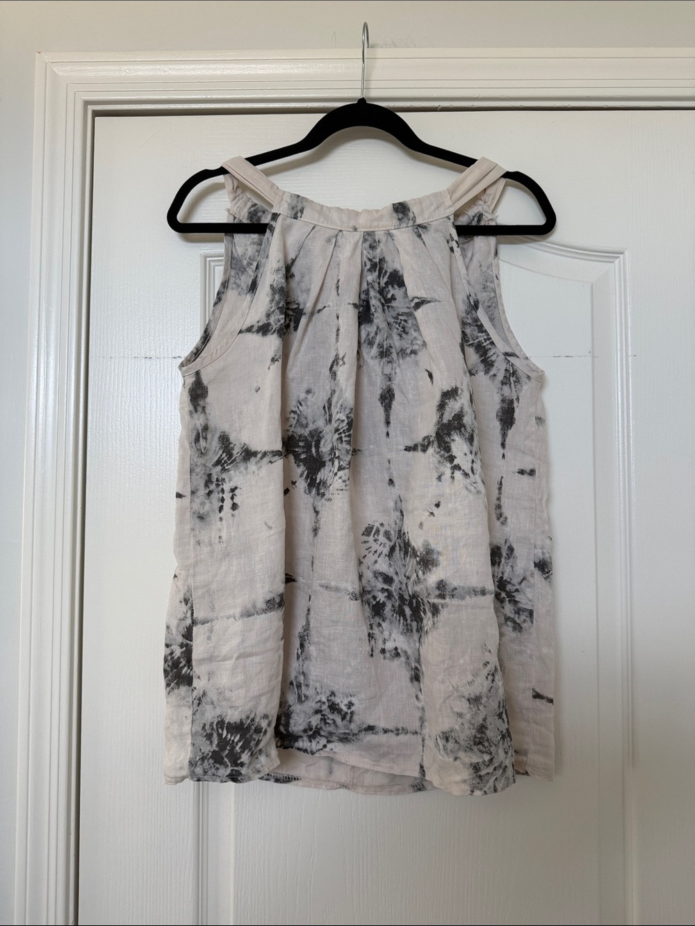 Bellambra 100% linen sleeveless top
